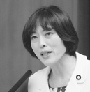 (写真)質問する田村智子議員=28日、参院内閣委
